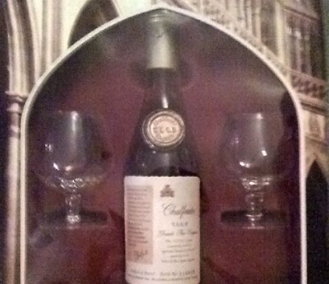 Chalfonte Cognac gift set; two 2oz snifters and a 375l bottle of Chalfonte VSOP